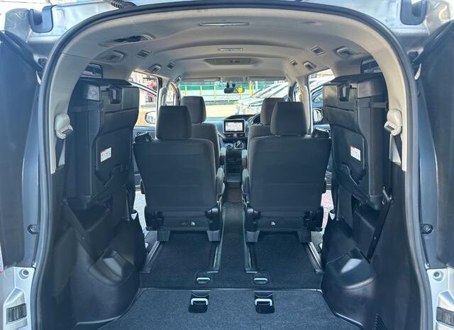 
								TOYOTA NOAH 2015 full									