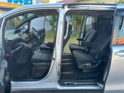 
										TOYOTA NOAH 2015 full									