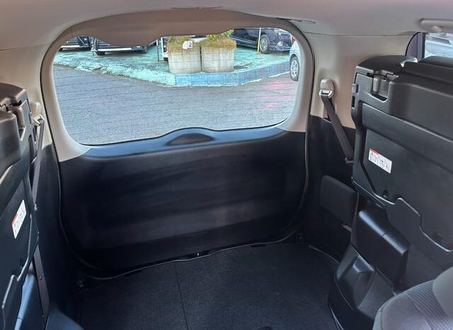 
								TOYOTA NOAH 2015 full									