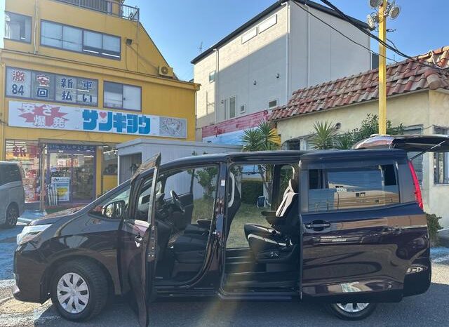 
								TOYOTA NOAH 2016 full									