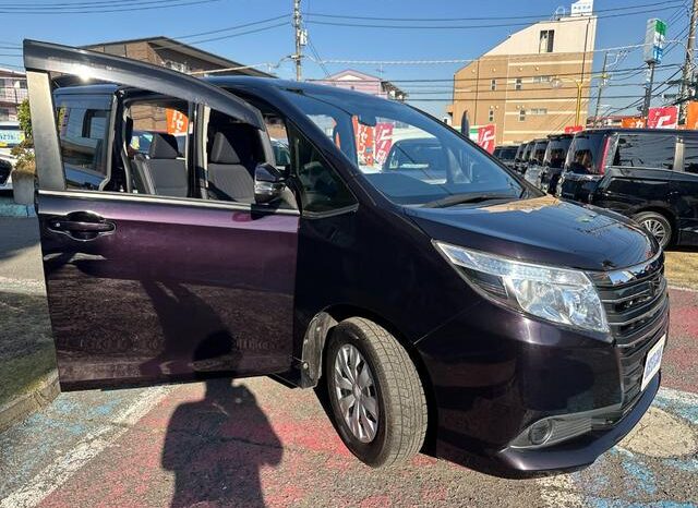 
								TOYOTA NOAH 2016 full									