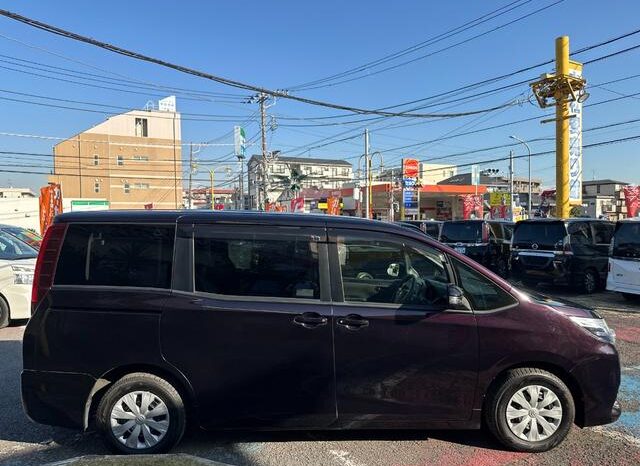 
								TOYOTA NOAH 2016 full									