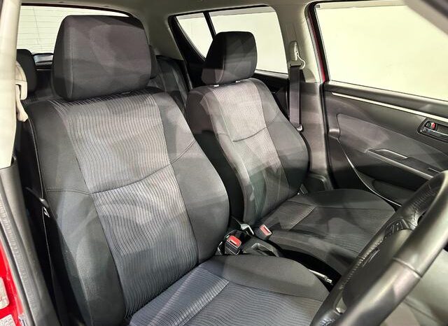 
								SUZUKI SWIFT 2010 full									