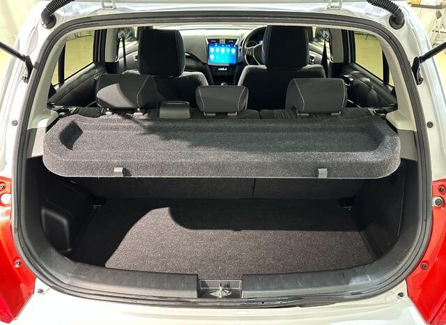 
								SUZUKI SWIFT 2013 full									