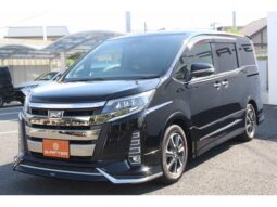 TOYOTA NOAH 2018