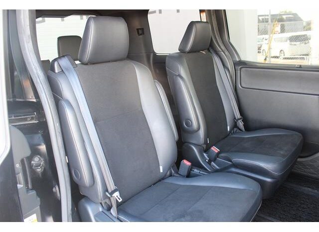 
								TOYOTA NOAH 2018 full									