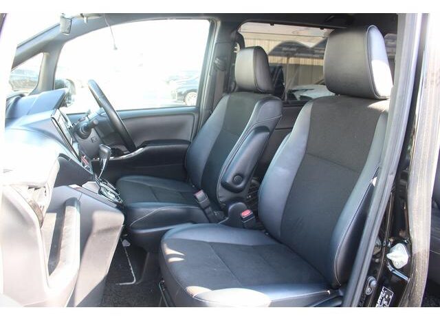 
								TOYOTA NOAH 2018 full									