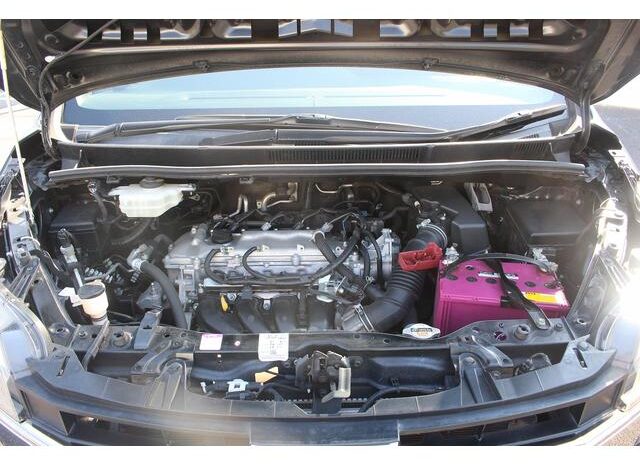 
								TOYOTA NOAH 2018 full									