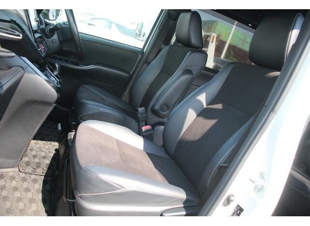 
								TOYOTA NOAH 2016 full									