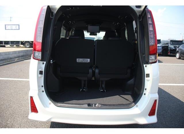 
								TOYOTA NOAH 2016 full									