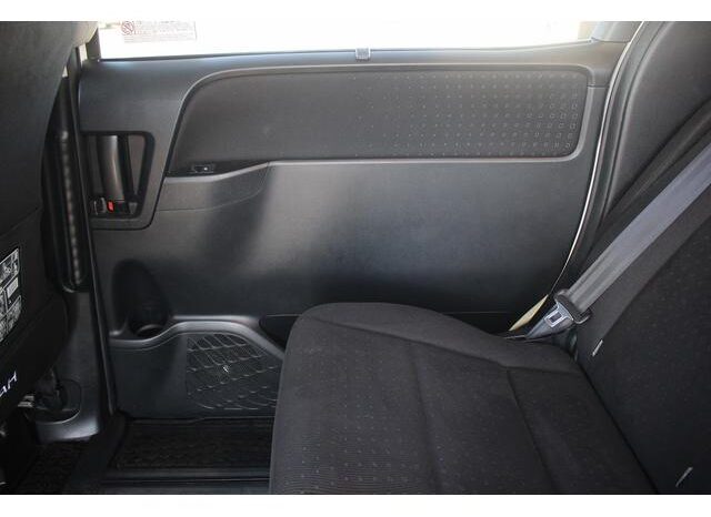 
								TOYOTA NOAH 2015 full									