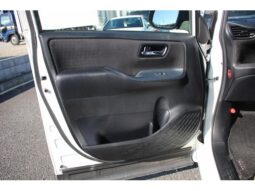 
										TOYOTA NOAH 2015 full									