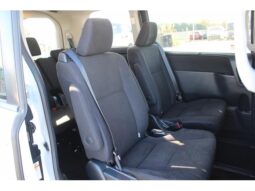 
										TOYOTA NOAH 2015 full									