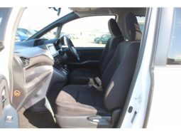 
										TOYOTA NOAH 2015 full									