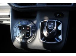 
										TOYOTA NOAH 2015 full									