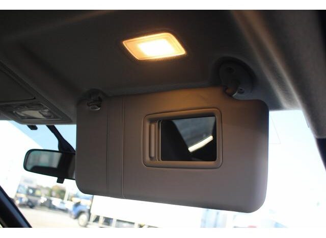 
								TOYOTA NOAH 2015 full									