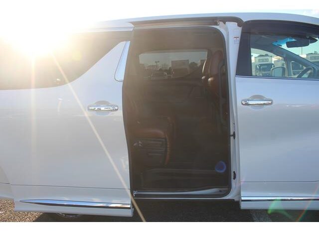 
								TOYOTA VELLFIRE 2018 full									