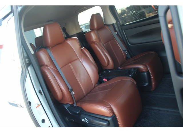 
								TOYOTA VELLFIRE 2018 full									