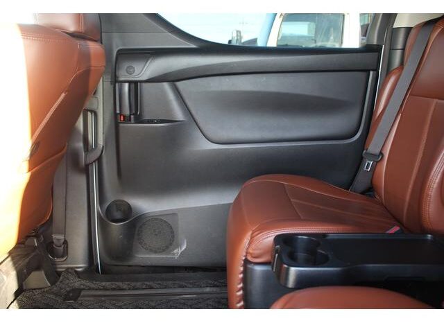 
								TOYOTA VELLFIRE 2018 full									