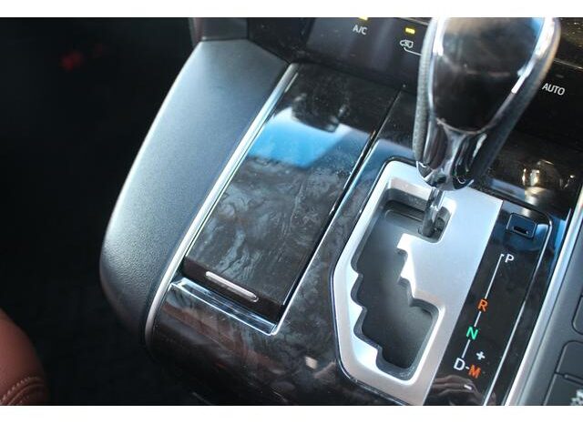 
								TOYOTA VELLFIRE 2018 full									