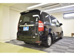 
										TOYOTA NOAH 2011 full									