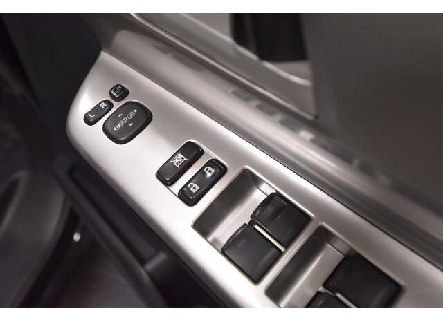 
								TOYOTA NOAH 2011 full									