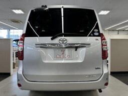 
										TOYOTA NOAH 2011 full									
