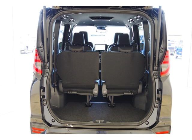 
								TOYOTA NOAH 2025 full									