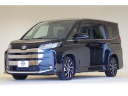 TOYOTA NOAH 2025