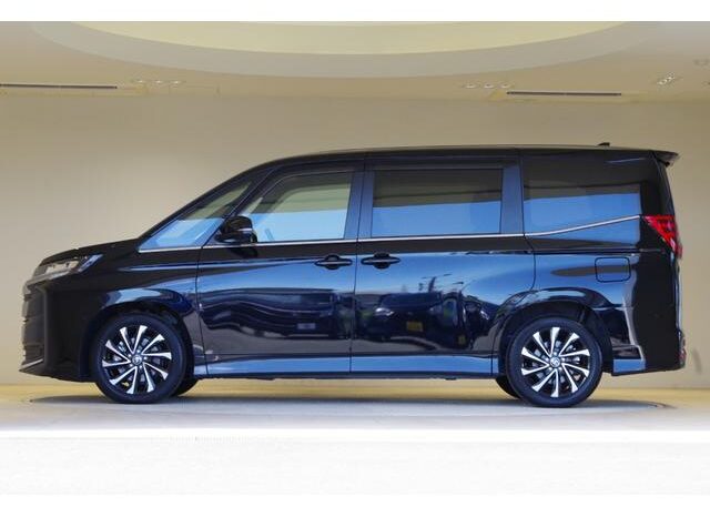 
								TOYOTA NOAH 2025 full									
