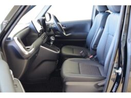 
										TOYOTA NOAH 2025 full									