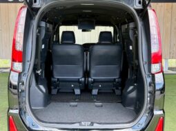 
										TOYOTA NOAH 2016 full									