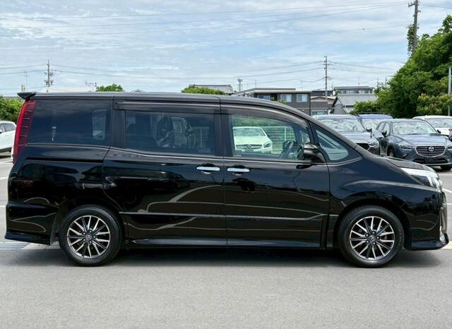 
								TOYOTA NOAH 2016 full									