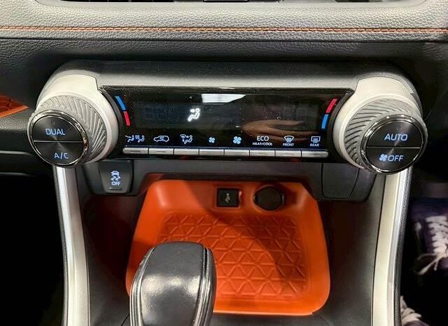 
								TOYOTA RAV4 2020 full									