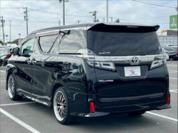
										TOYOTA VELLFIRE 2020 full									