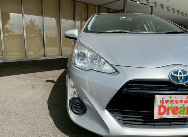 
								TOYOTA AQUA 2015 full									