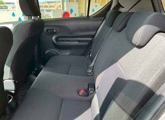 
								TOYOTA AQUA 2015 full									