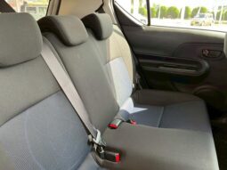 
										TOYOTA AQUA 2015 full									