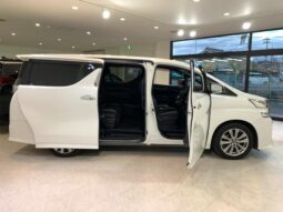 
										TOYOTA VELLFIRE 2018 full									