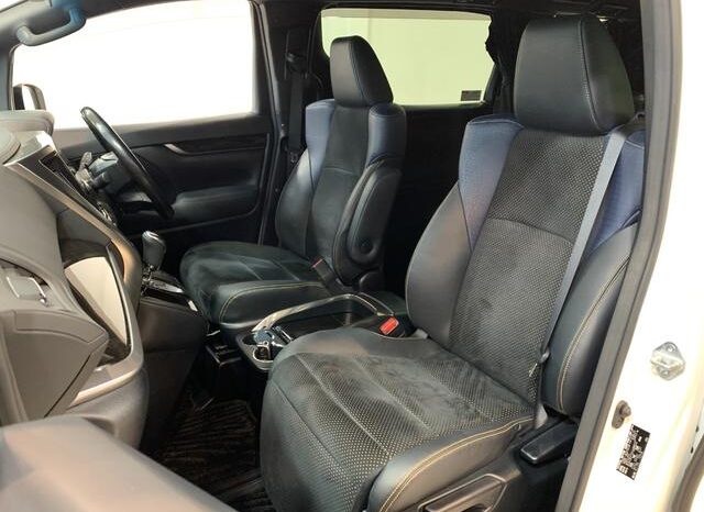 
								TOYOTA VELLFIRE 2018 full									