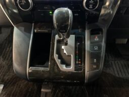 
										TOYOTA VELLFIRE 2018 full									