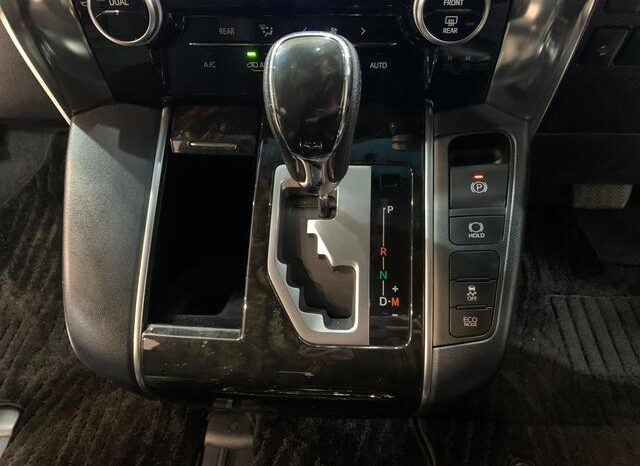 
								TOYOTA VELLFIRE 2018 full									