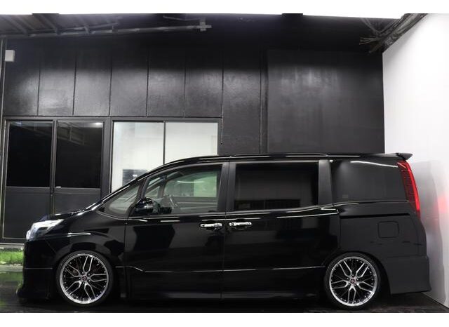 
								TOYOTA NOAH 2015 full									