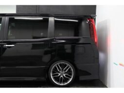 
										TOYOTA NOAH 2015 full									