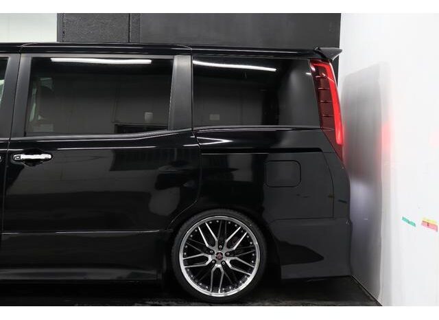 
								TOYOTA NOAH 2015 full									