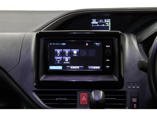 
								TOYOTA NOAH 2015 full									