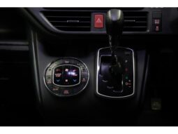 
										TOYOTA NOAH 2015 full									