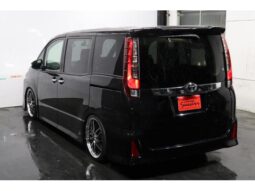 
										TOYOTA NOAH 2015 full									