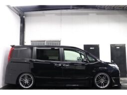 
										TOYOTA NOAH 2015 full									