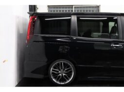 
										TOYOTA NOAH 2015 full									